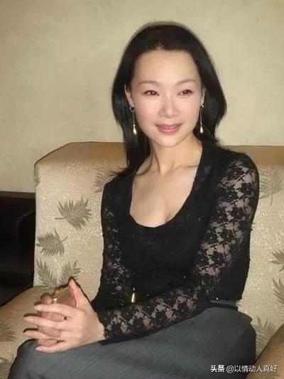 婚庆唱司仪歌女有什么要求_婚庆唱司仪歌女有谁_婚庆女司仪唱的歌有哪些