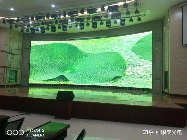 活动舞台led屏幕如何搭建_小舞台屏幕搭建_舞台大屏搭建